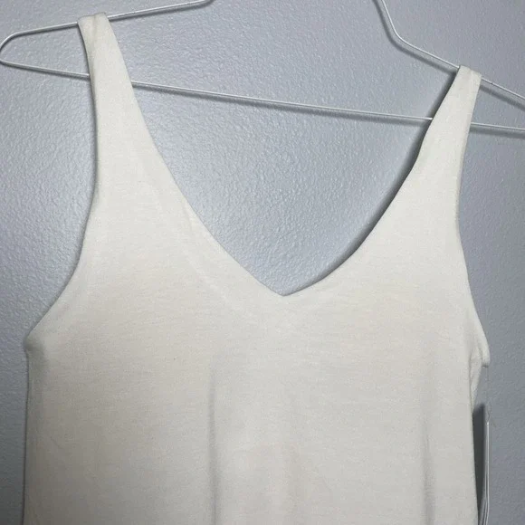 ATHLETA Essence Support Tank Top Removable Pads Side Slits Workout White Size Sm - Picture 2 of 9